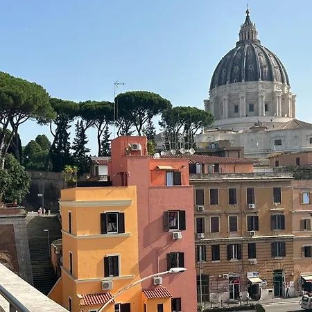Ych Apartman *